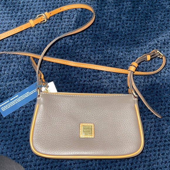 Dooney & Bourke Handbags - Dooney and Bourke Purse (Brand New with Tags)